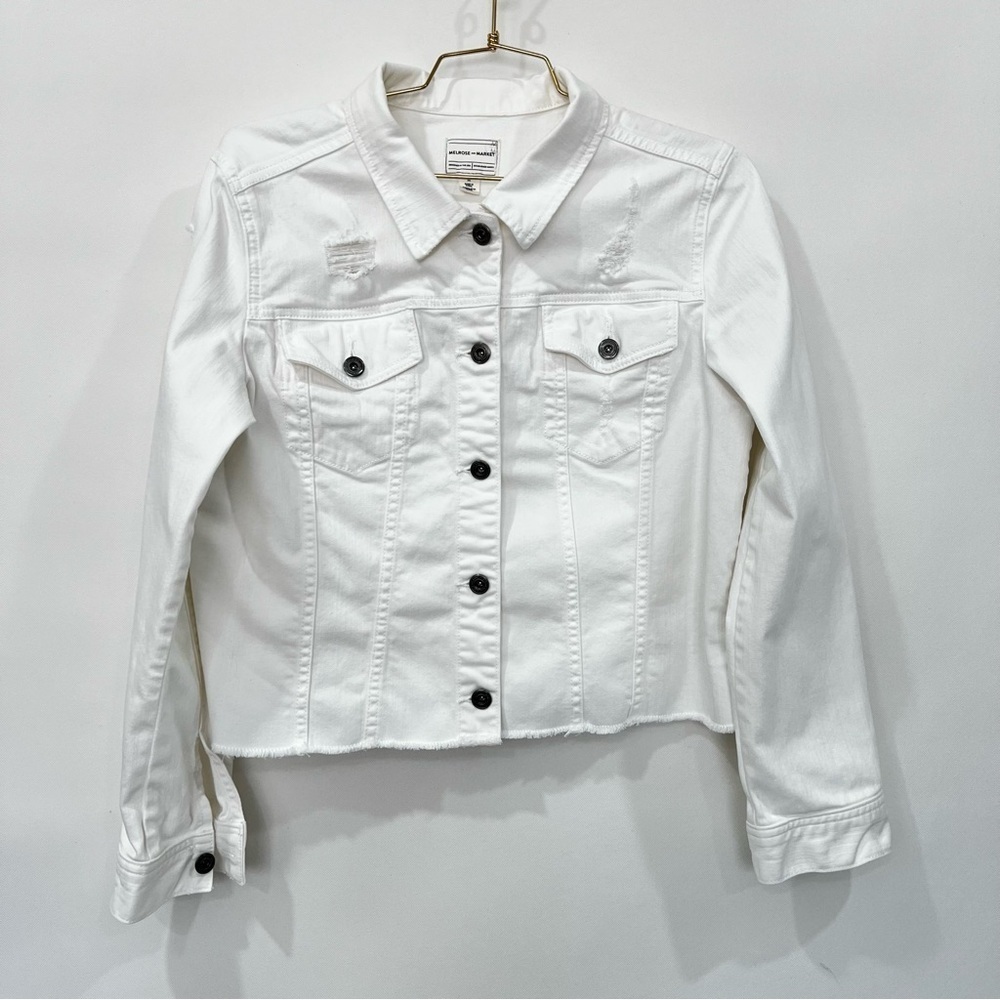 Melrose and Market White Denim Jacket Size Medium Cropped Distressed With Pocket